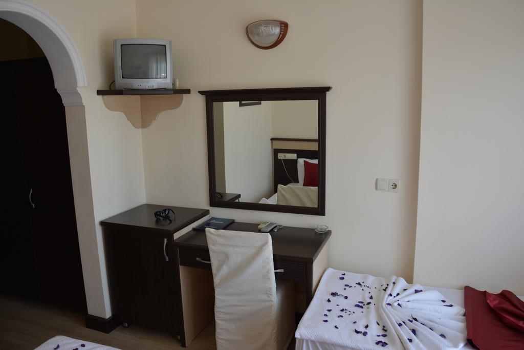 Yavuzhan Hotel Side Exterior photo